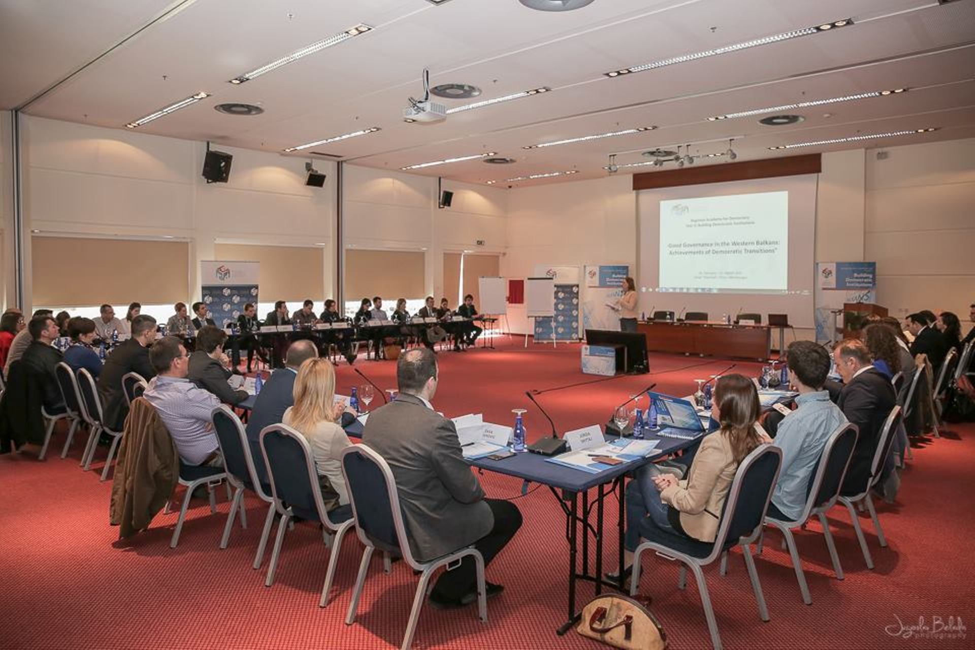 Prvi RAD seminar u 2015. održan u Crnoj Gori: kako izgraditi demokratske institucije?